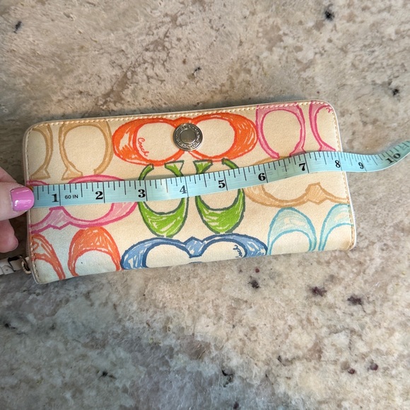 Coach Multicolor Signature Pattern Wallet - Picture 9 of 10